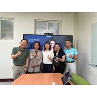 經管系與瑞士B.H.M.S工商酒店管理學院洽談國際雙聯合作剪影